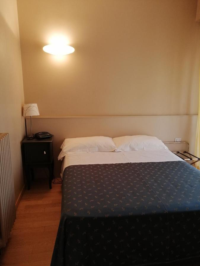 Hotel Corso Alaxi Hotels 알라시오 외부 사진
